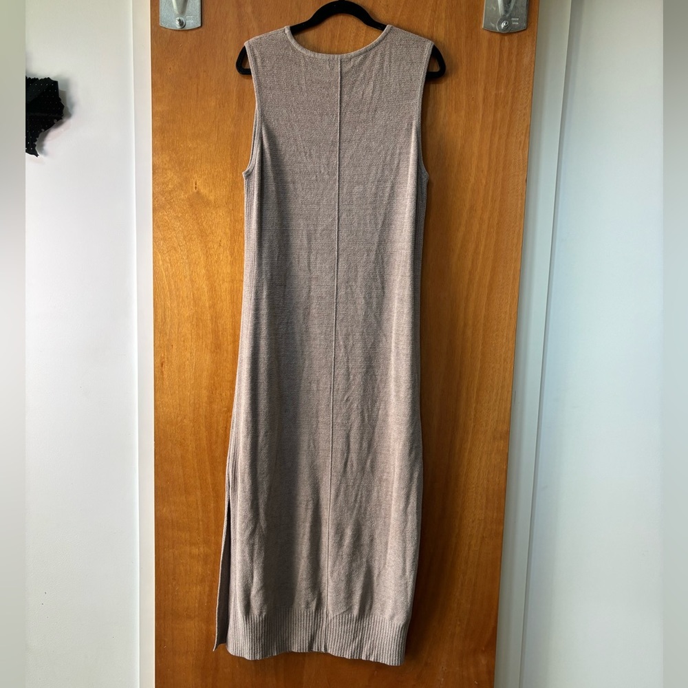 Barefoot dreams midi dress - Picture 2 of 5